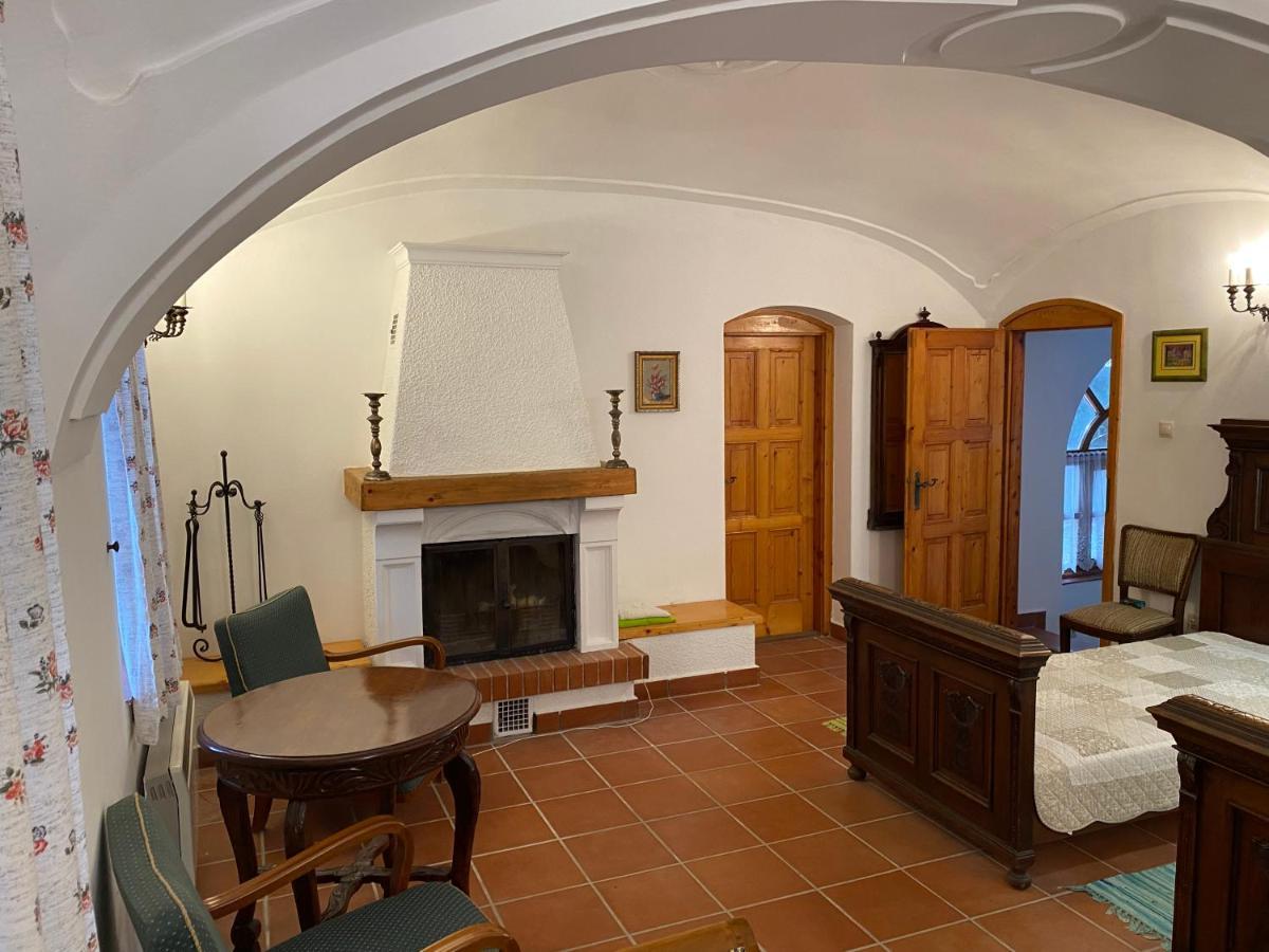 Oereghaz 1839 Hotel Csopak Buitenkant foto
